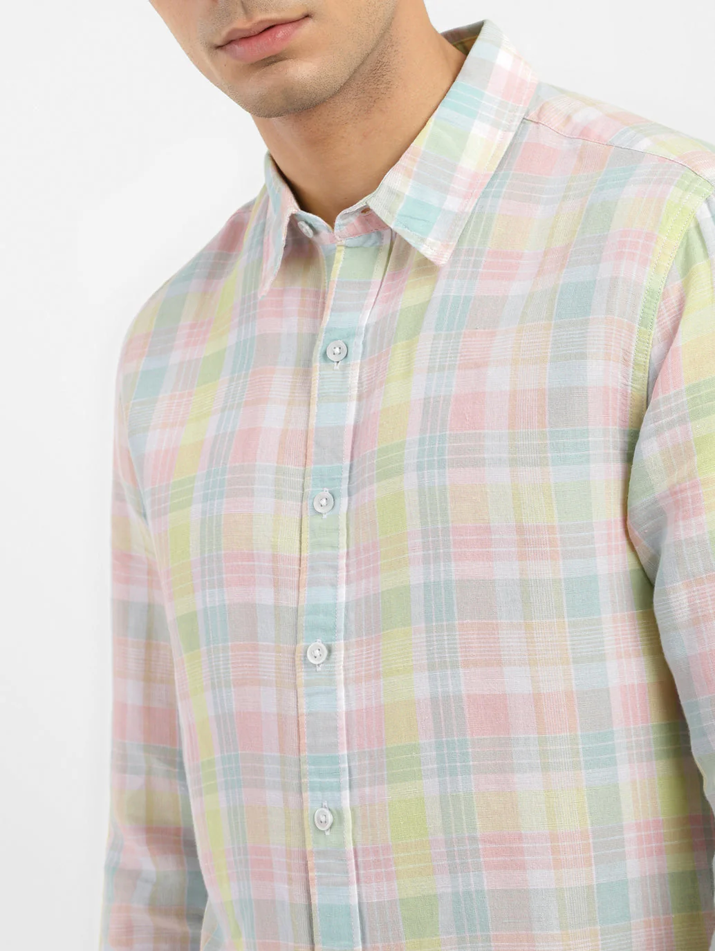 Men's Checkered Spread Collar Linen Shirt - Image 5