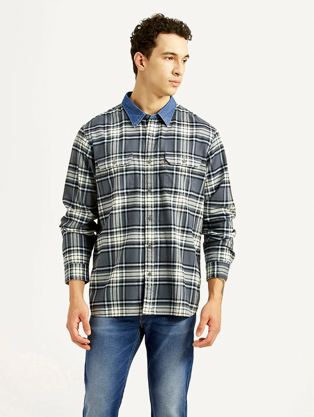 Men's Checkered Grey Relaxed Fit Flannel Shirt - Image 5