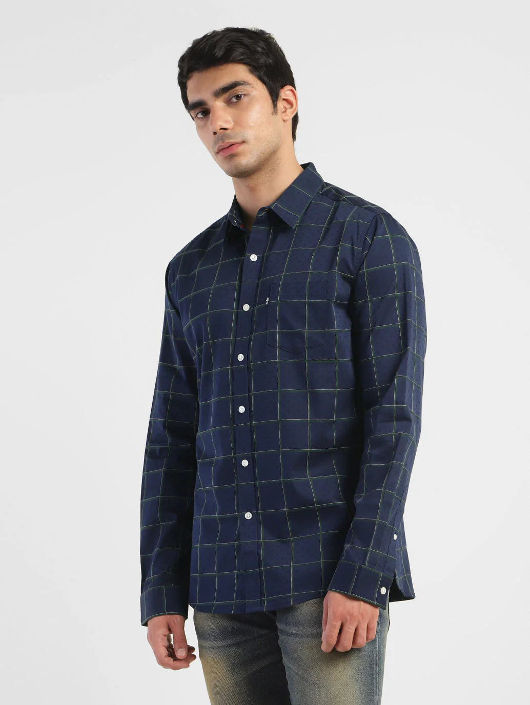 Men's Checkered Spread Collar Linen Shirt - Image 4