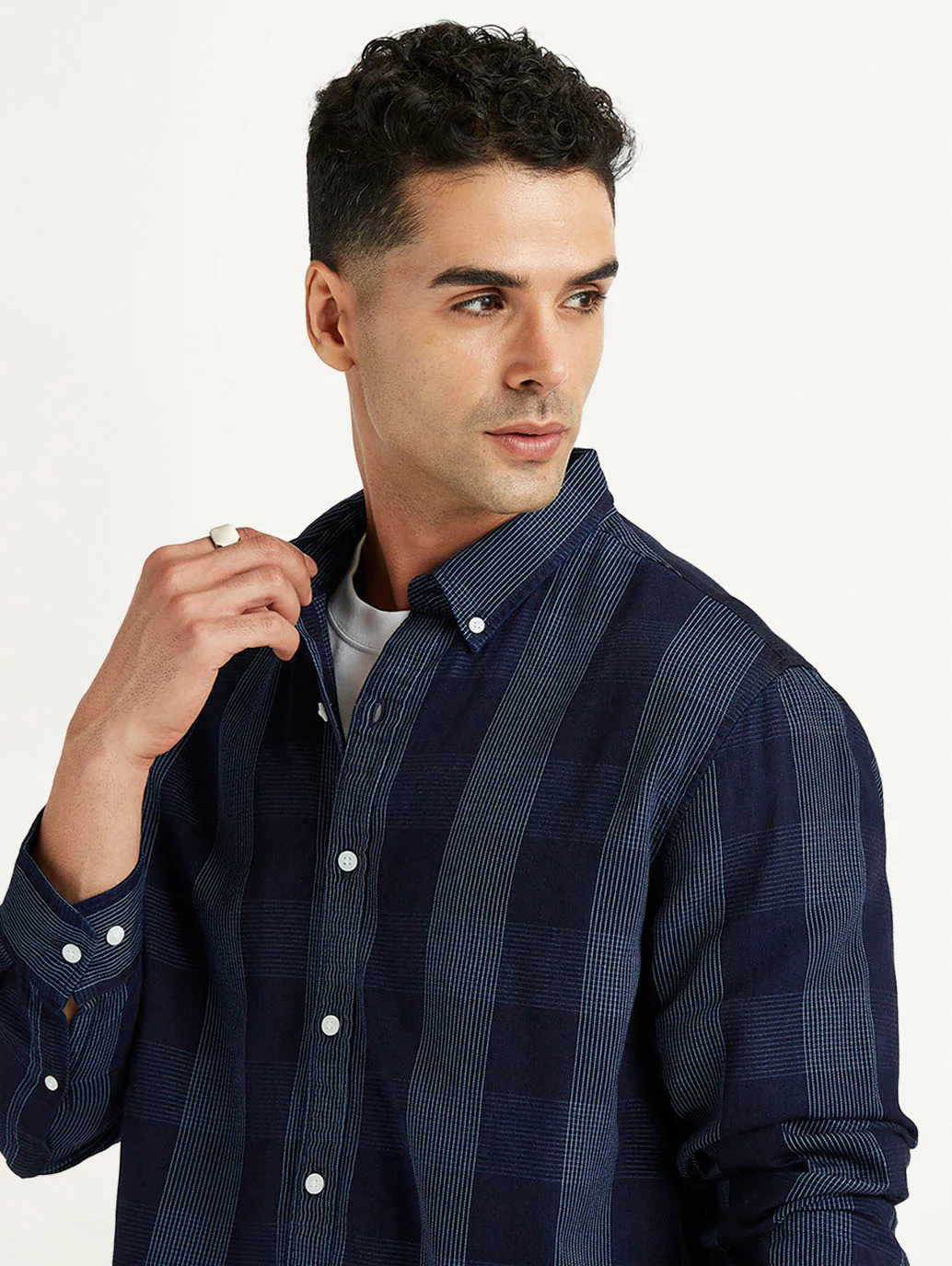 Men's Checkered Spread Collar Shirt - Image 4
