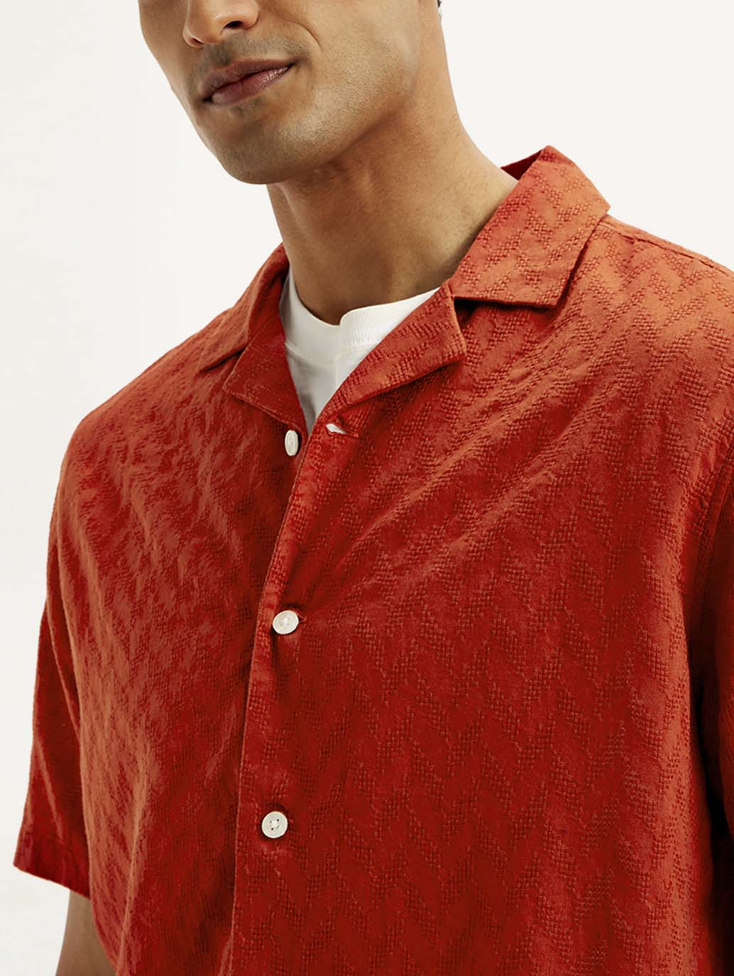Men's Resort Collar Chevron Loose Fit Shirt - Image 4