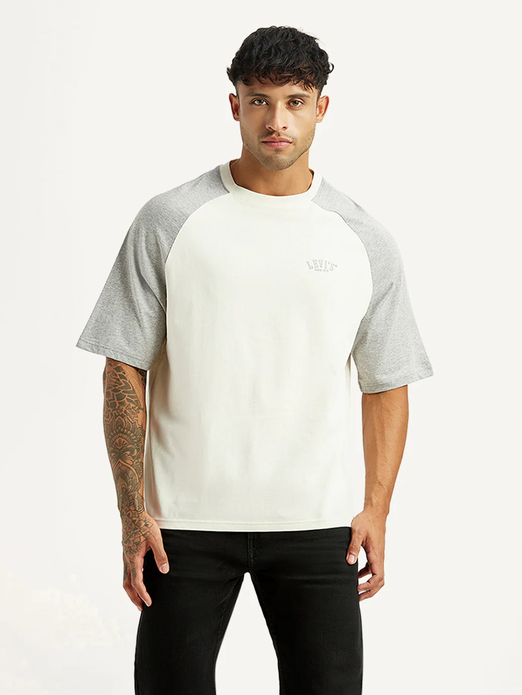 Men's Colorblock Off White Loose Fit T-shirt - Image 5