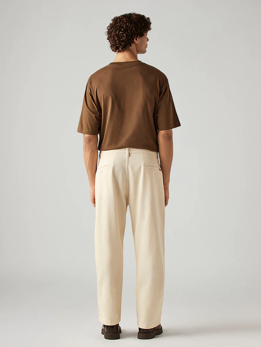 Men's Cream Loose Fit Mid Rise Chinos - Image 4