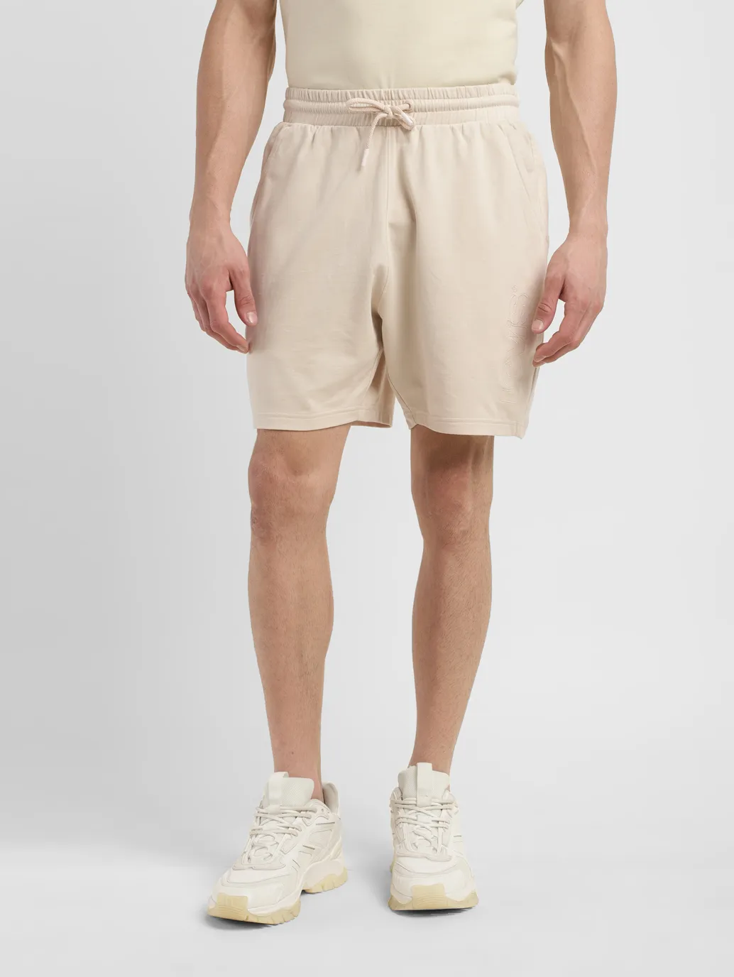 Men's Cream Regular Fit Shorts - Image 2