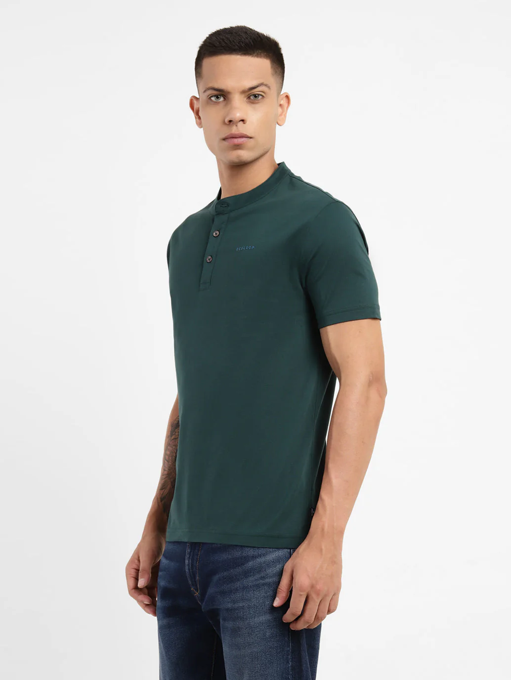 Men's Solid Henley Neck T-shirt - Image 4