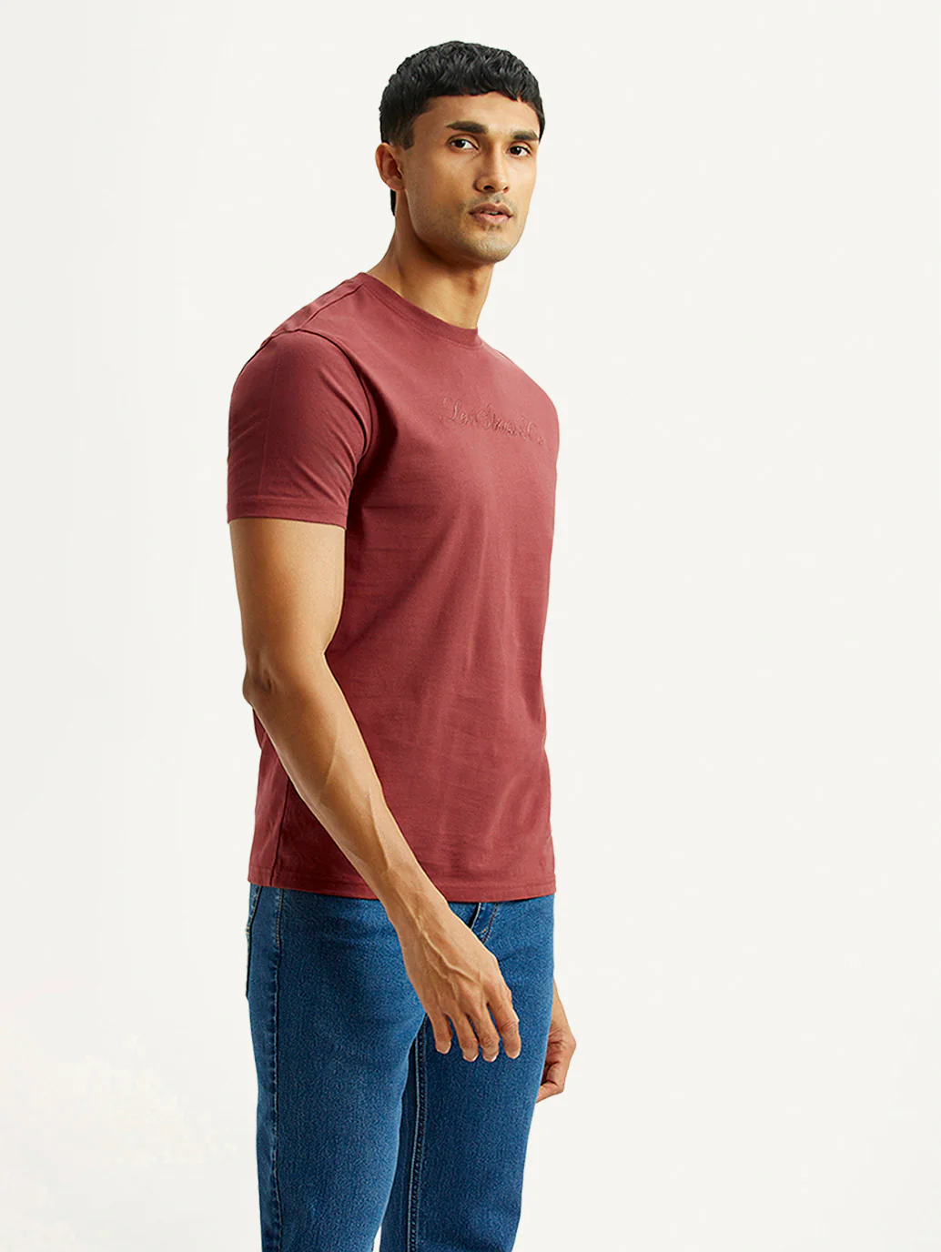 Men's Embroidered Maroon Slim Fit T-shirt - Image 4