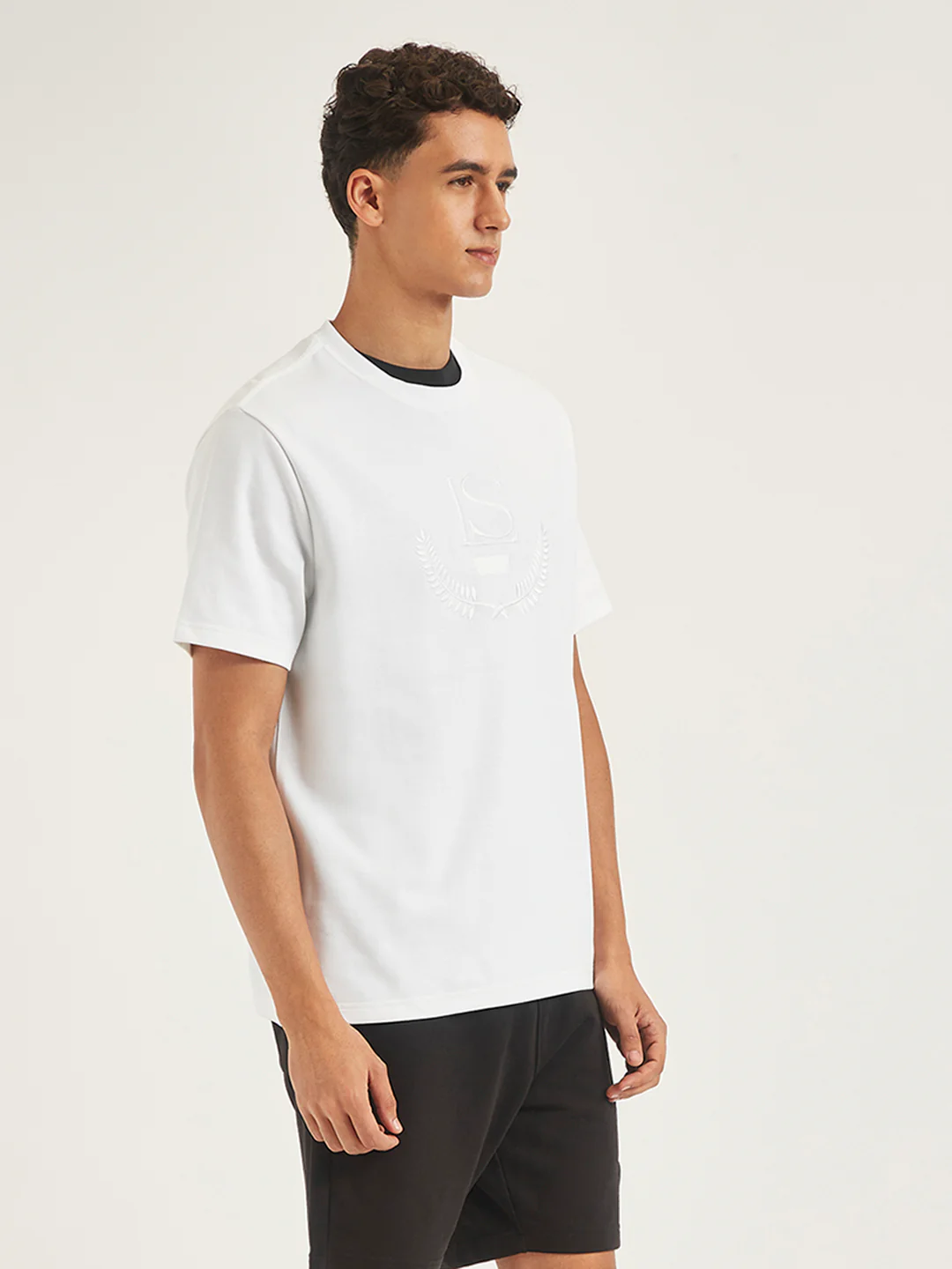 Men's Embroidered Regular Fit T-shirt - Image 3