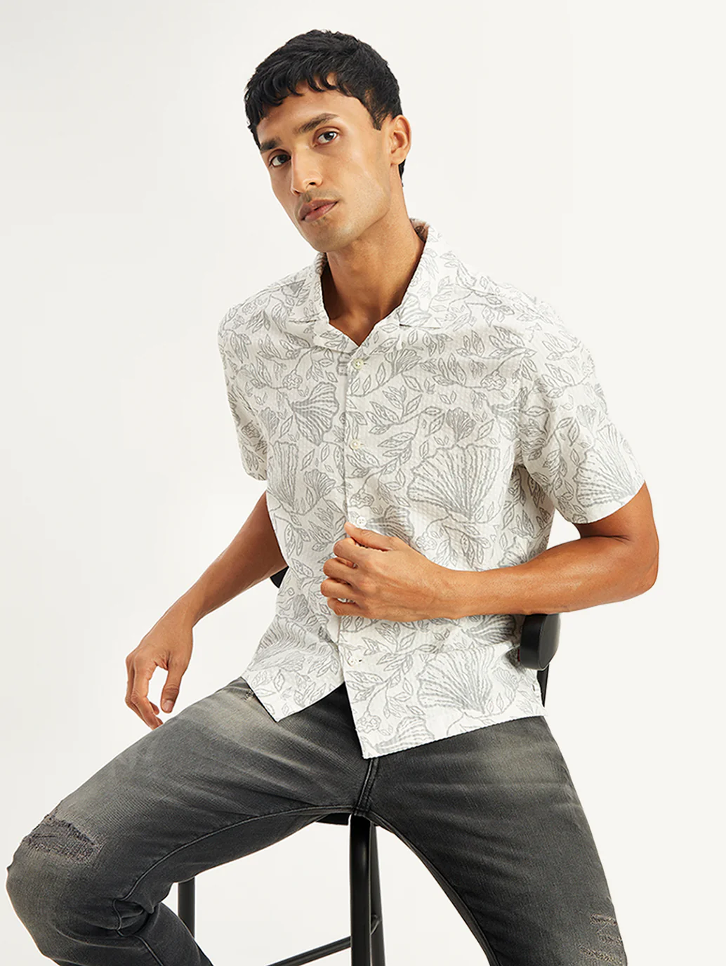 Men's Floral Print Regular Fit Camp Shirt