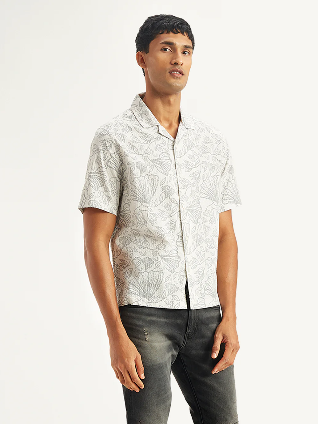 Men's Floral Print Regular Fit Camp Shirt - Image 6