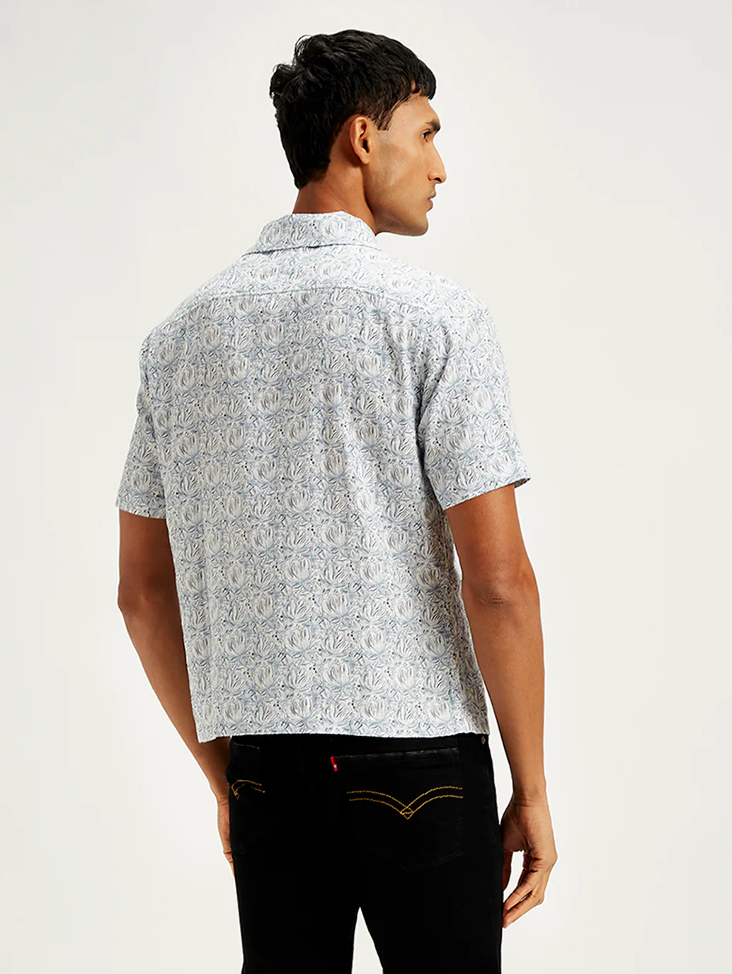 Men's Floral Print Regular Fit Camp Shirt - Image 3