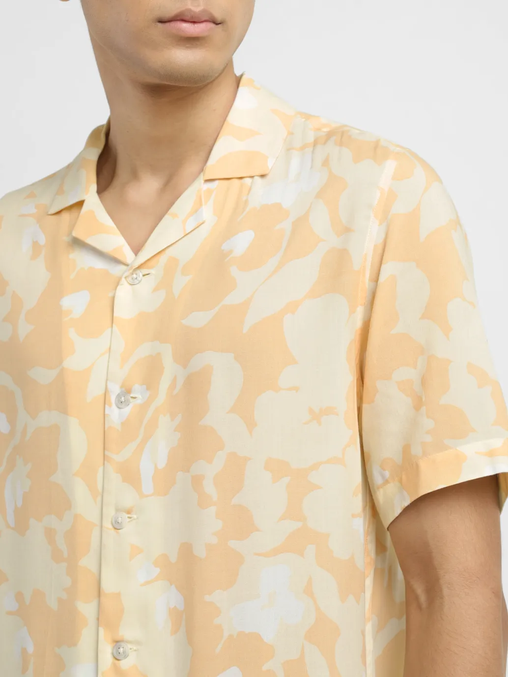 Men's Floral Print Regular Fit Shirt - Image 5