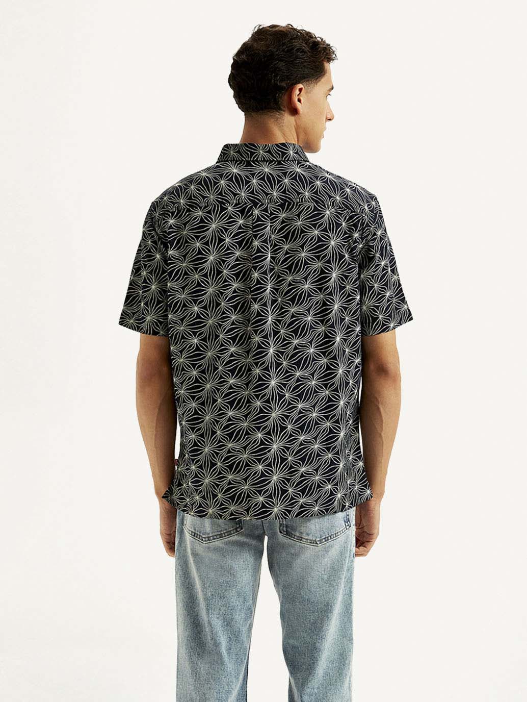 Men's Floral Loose Fit Shirt - Image 3