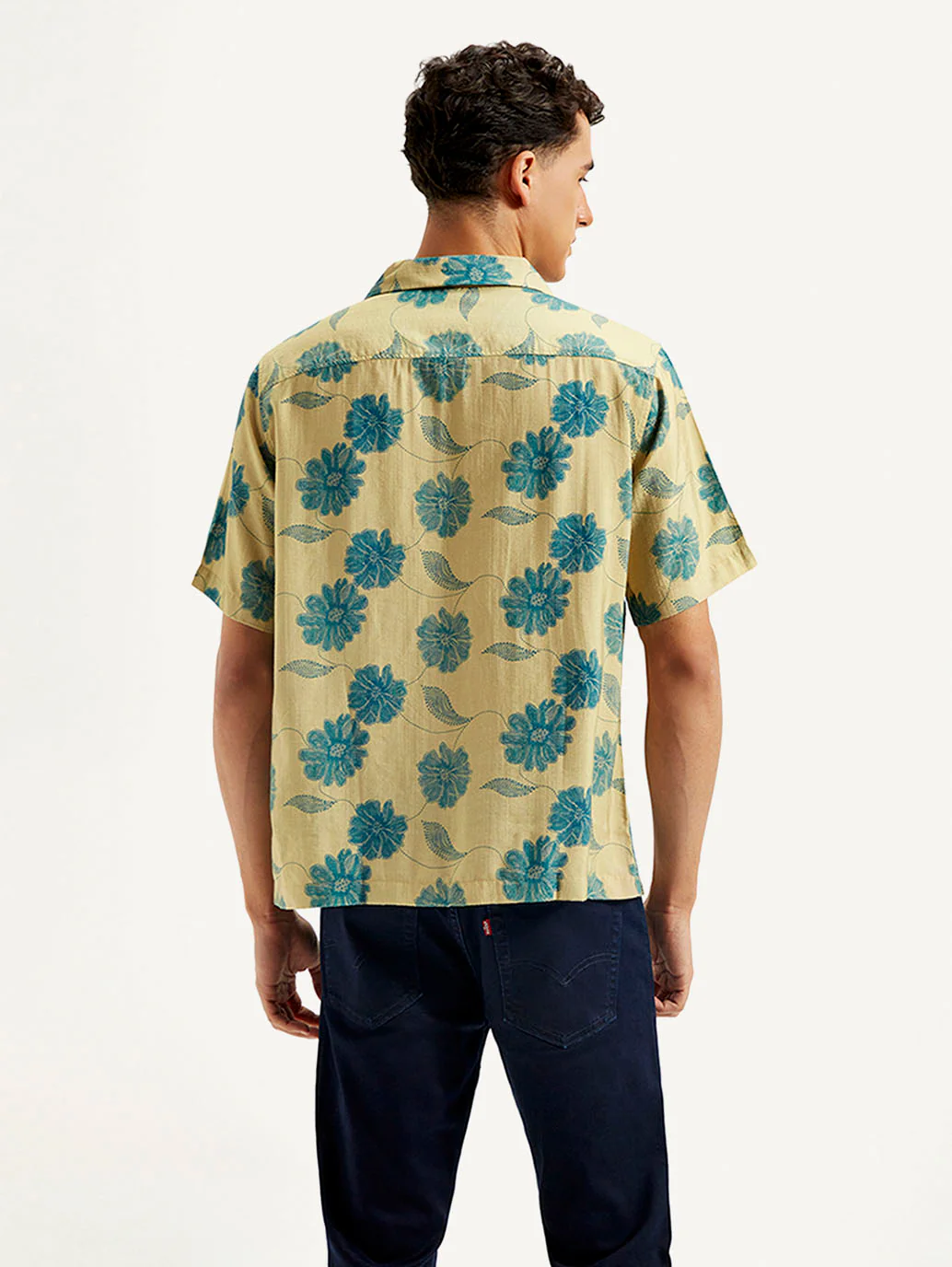 Men's Resort Collar Floral Loose Fit Shirt - Image 3