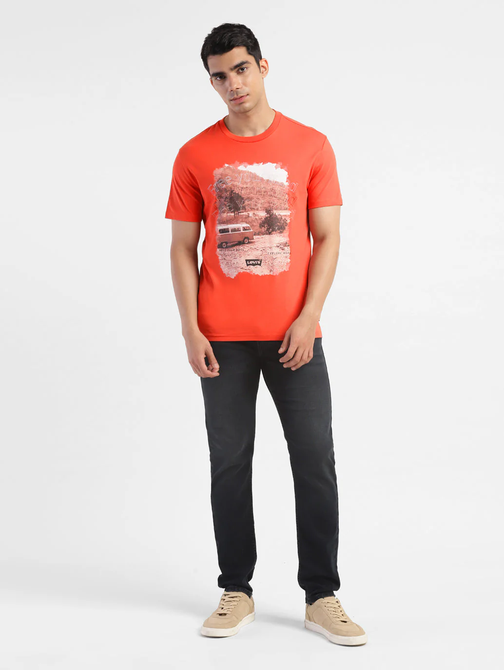 Men's Graphic Print Slim Fit T-shirt - Image 5