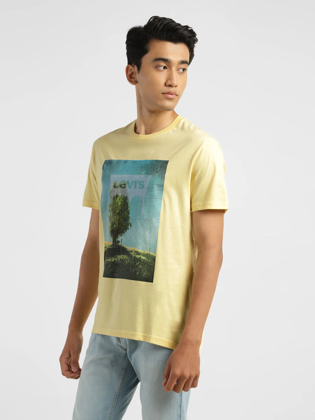 Men's Graphic Print Crew Neck T-shirt - Image 4