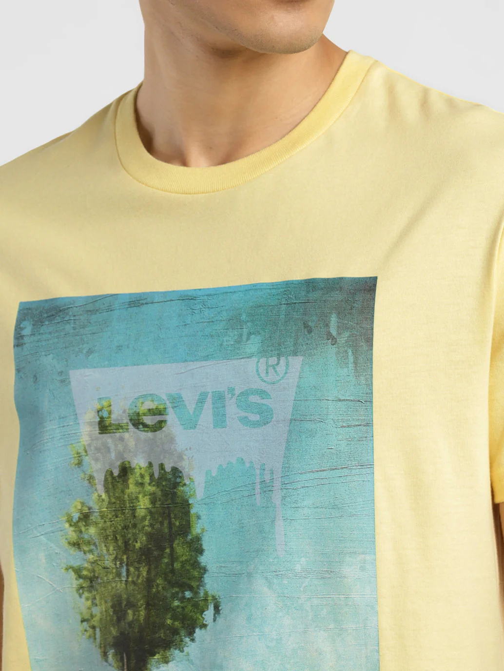Men's Graphic Print Crew Neck T-shirt - Image 5