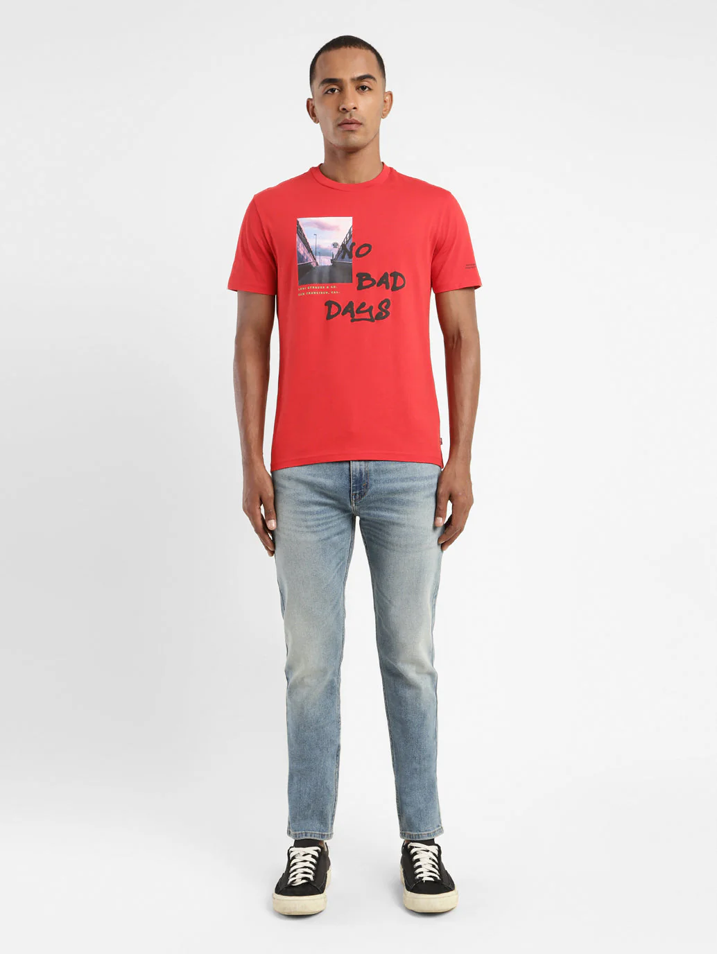 Men's Graphic Print Slim Fit T-shirt - Image 6