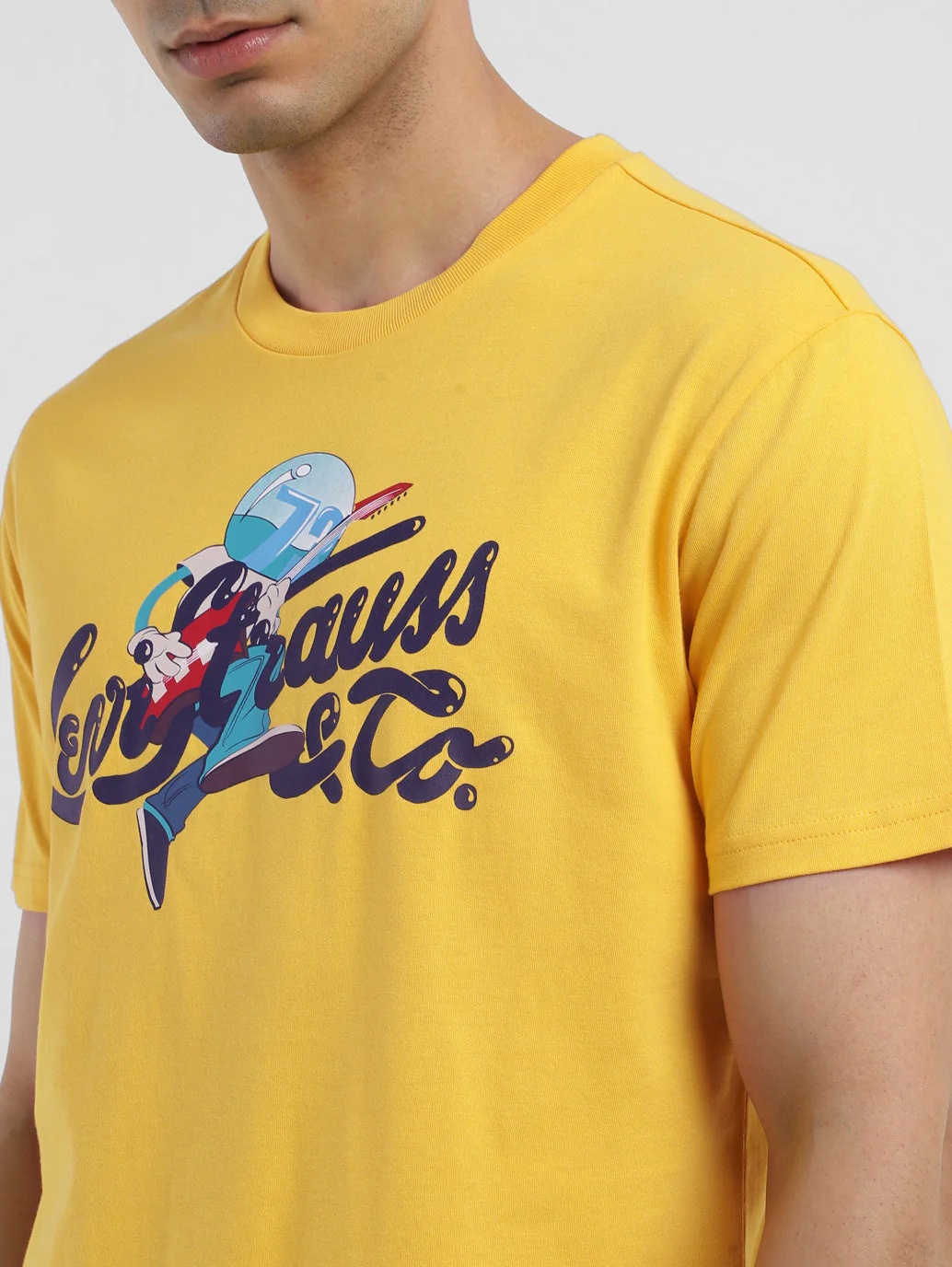 Men's Graphic Print Crew Neck T-shirt - Image 5