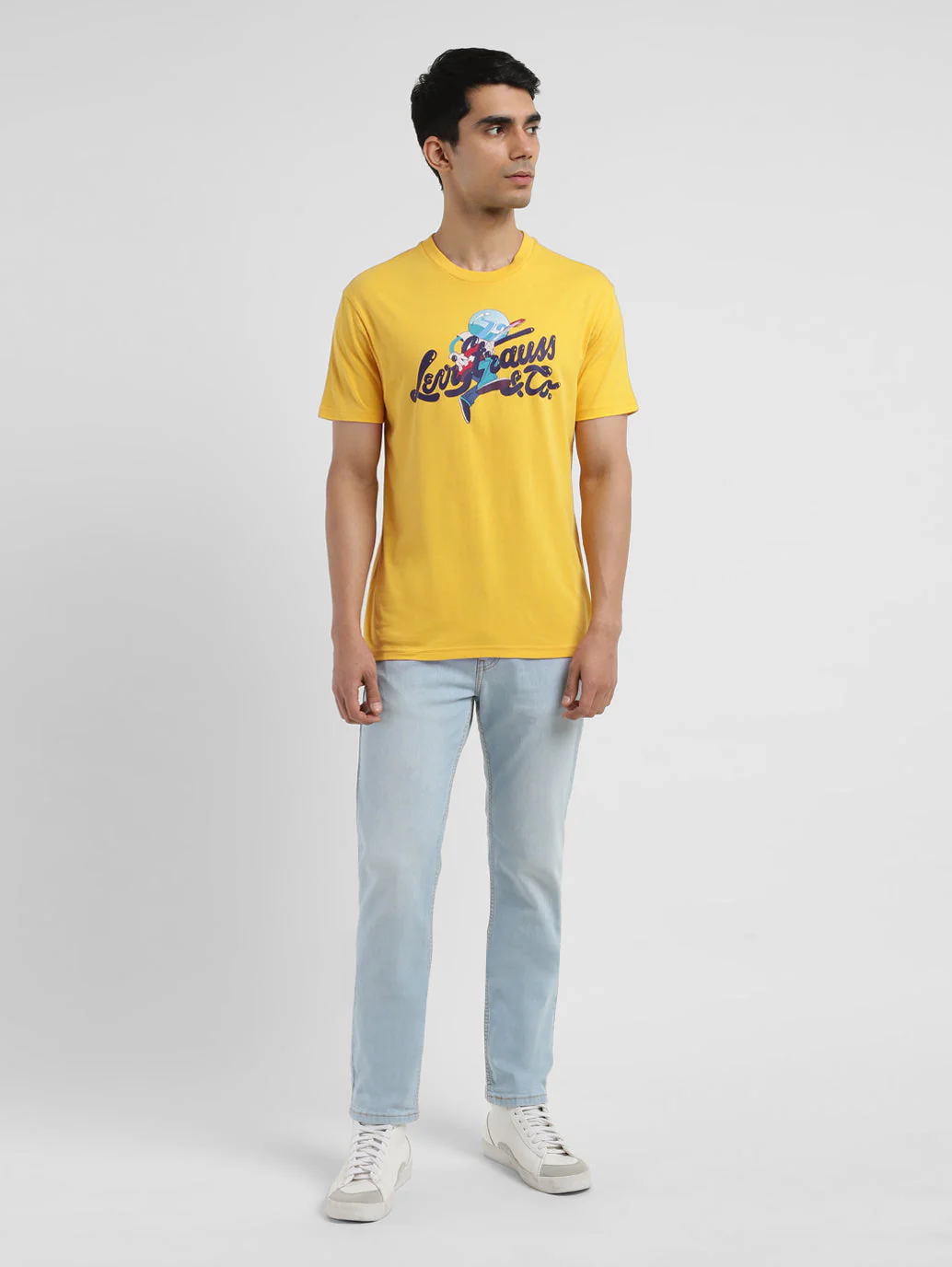 Men's Graphic Print Crew Neck T-shirt - Image 6