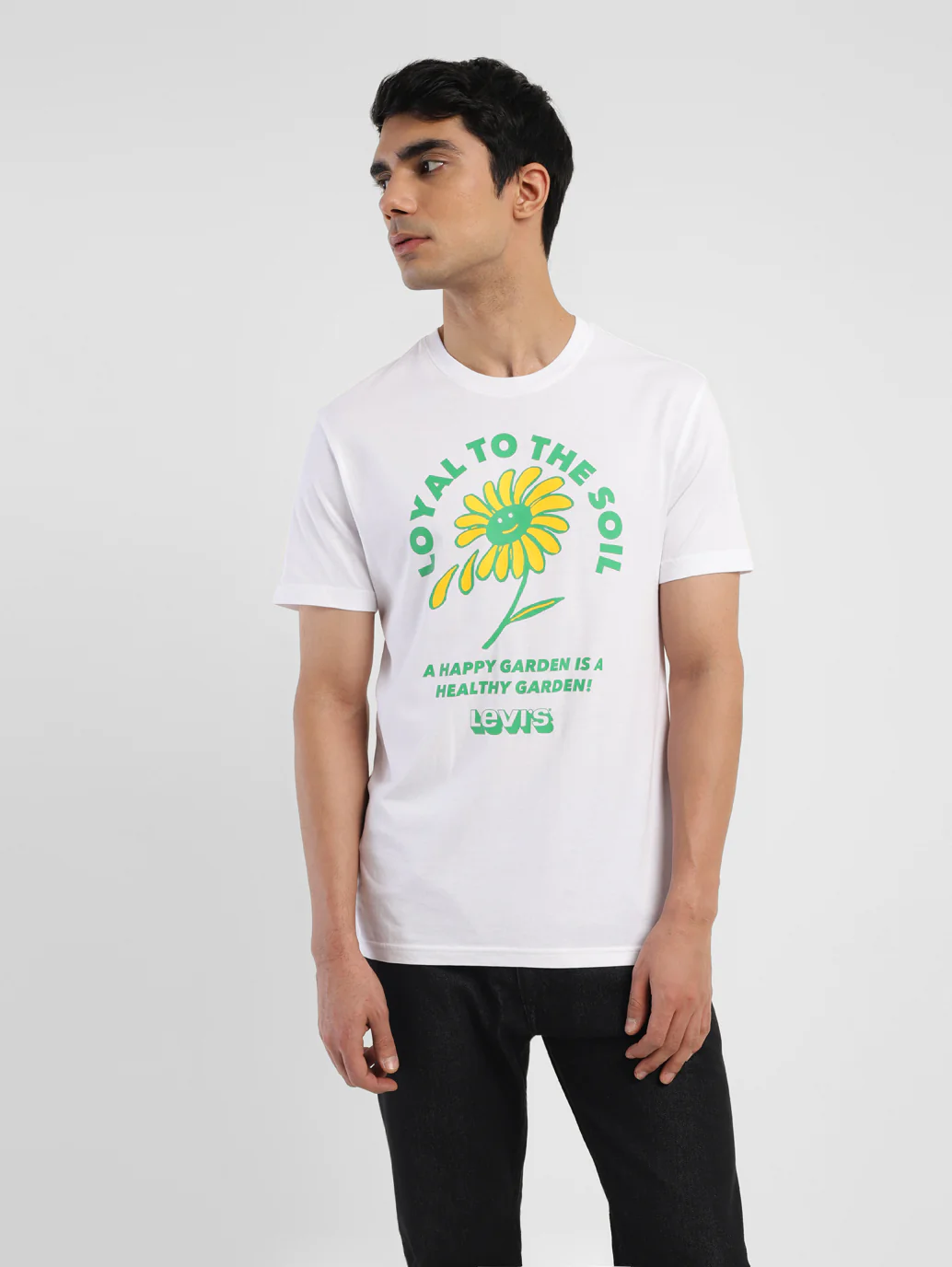Men's Graphic Print Crew Neck T-shirt - Image 8