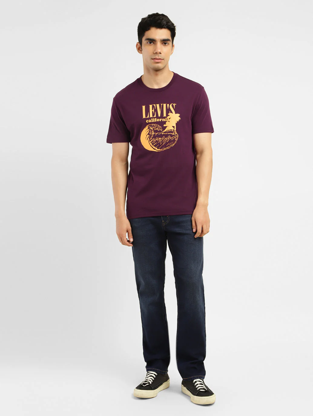 Men's Graphic Print Crew Neck T-shirt - Image 6
