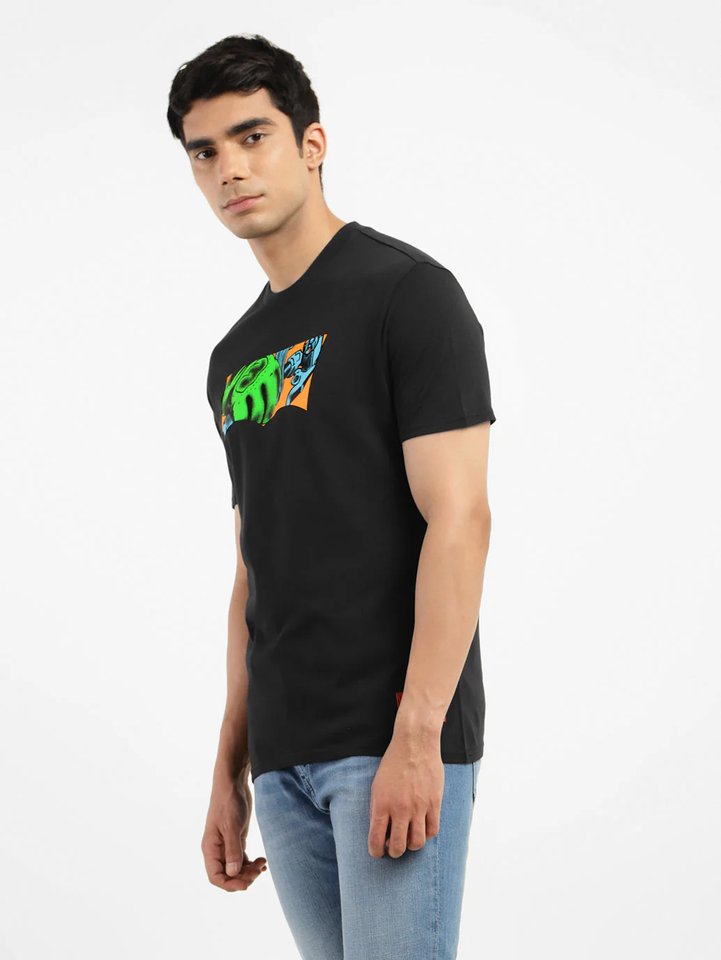 Men's Graphic Print Slim Fit T-shirt - Image 4