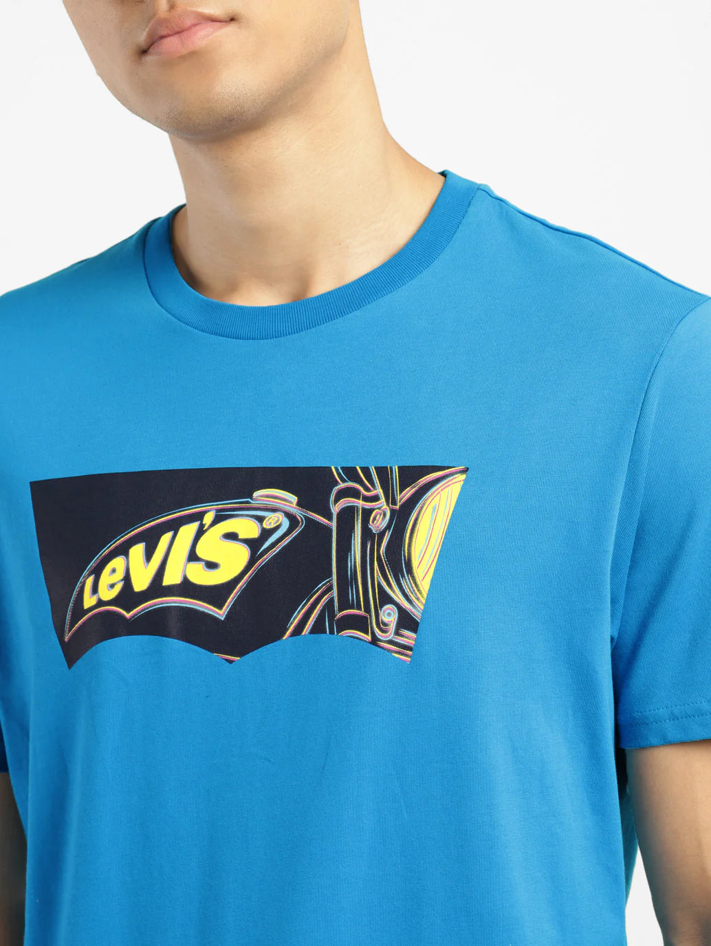 Men's Graphic Print Crew Neck T-shirt - Image 5