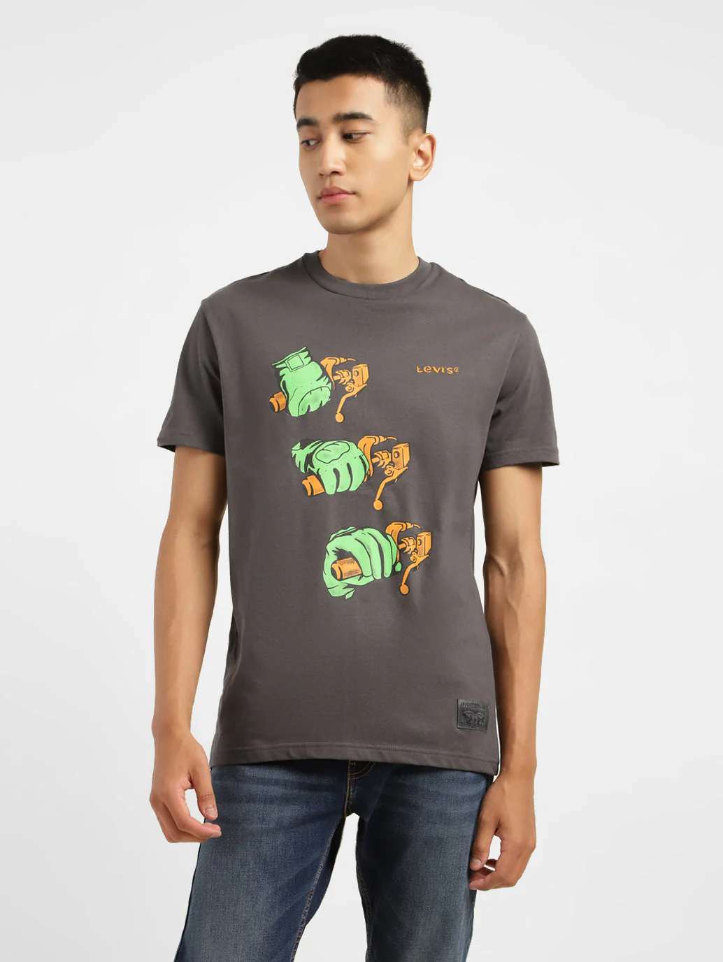 Men's Graphic Print Slim Fit T-shirt - Image 2