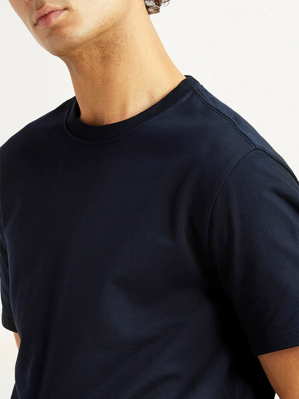Men's Graphic Print Navy Crew Neck T-shirt - Image 4