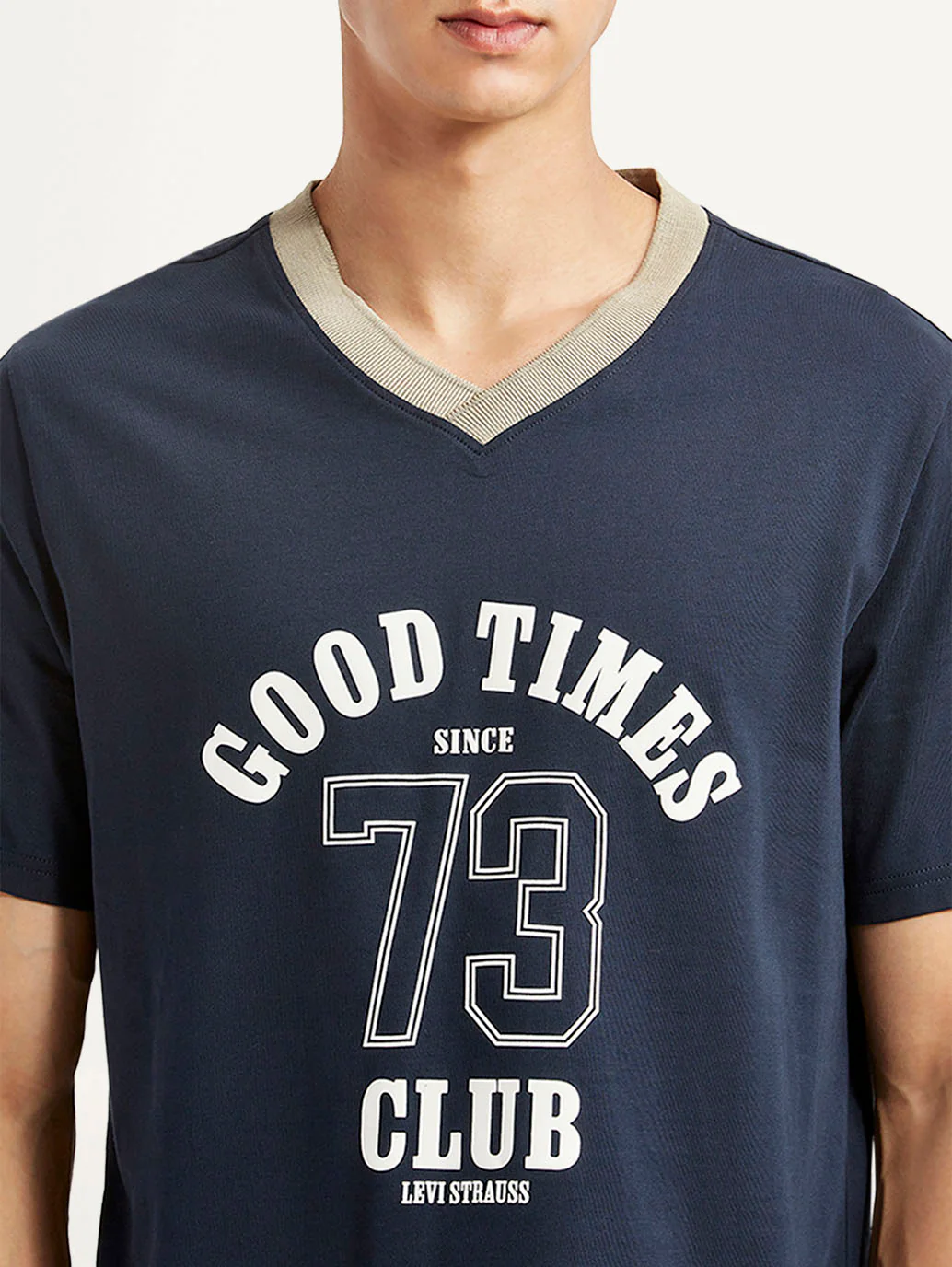 Men's Graphic Print Navy Loose Fit T-shirt - Image 3