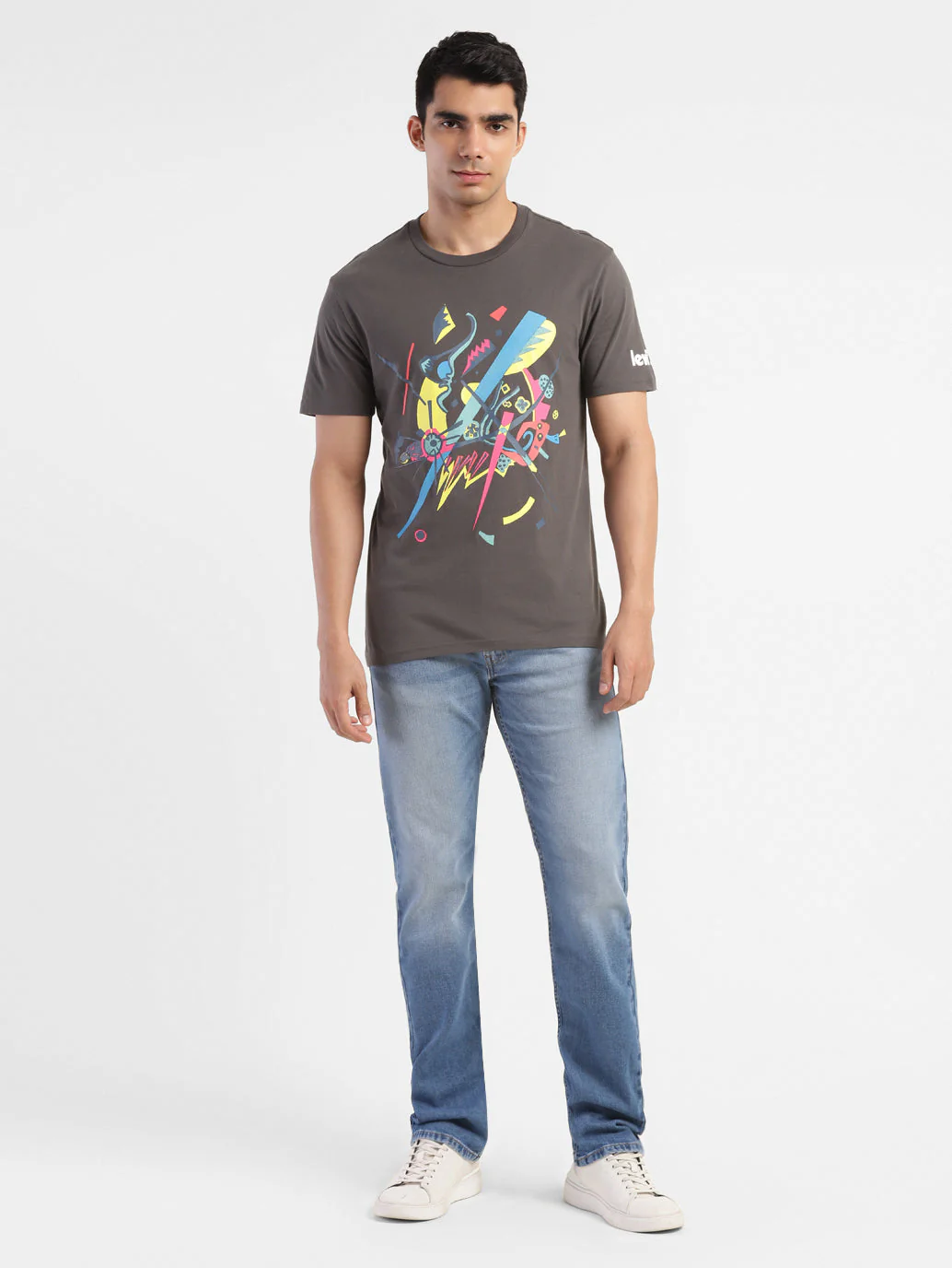 Men's Graphic Print Slim Fit T-shirt - Image 5