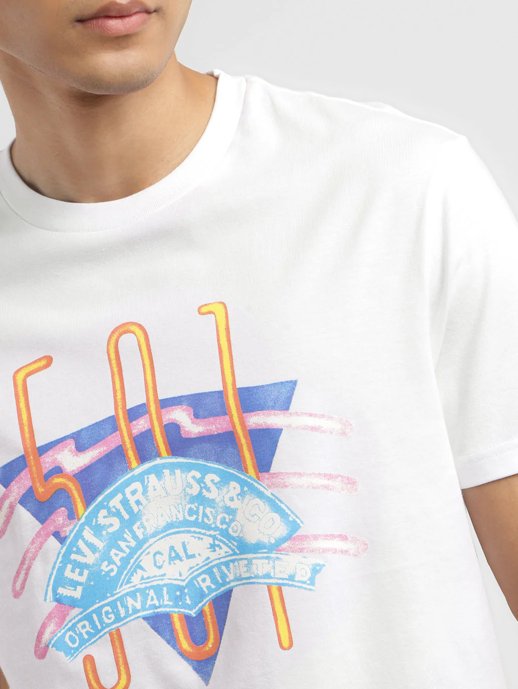 Men's Graphic Print Crew Neck T-shirt - Image 5
