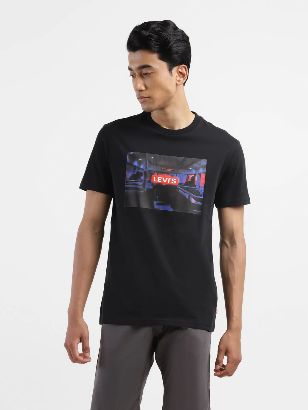 Men's Graphic Print Round Neck T-shirt - Image 6