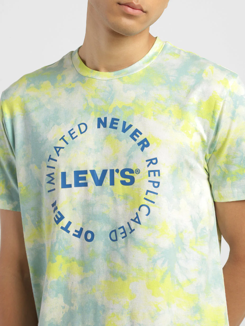 Men's Graphic Print Round Neck T-shirt - Image 5