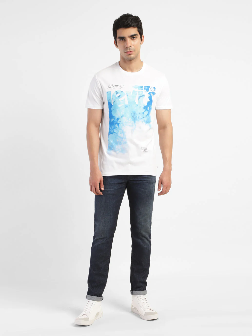 Men's Graphic Print Slim Fit T-shirt - Image 5