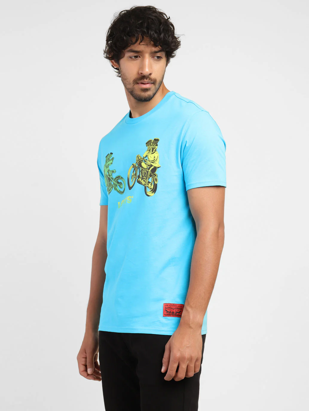 Men's Graphic Print Slim Fit T-shirt - Image 4
