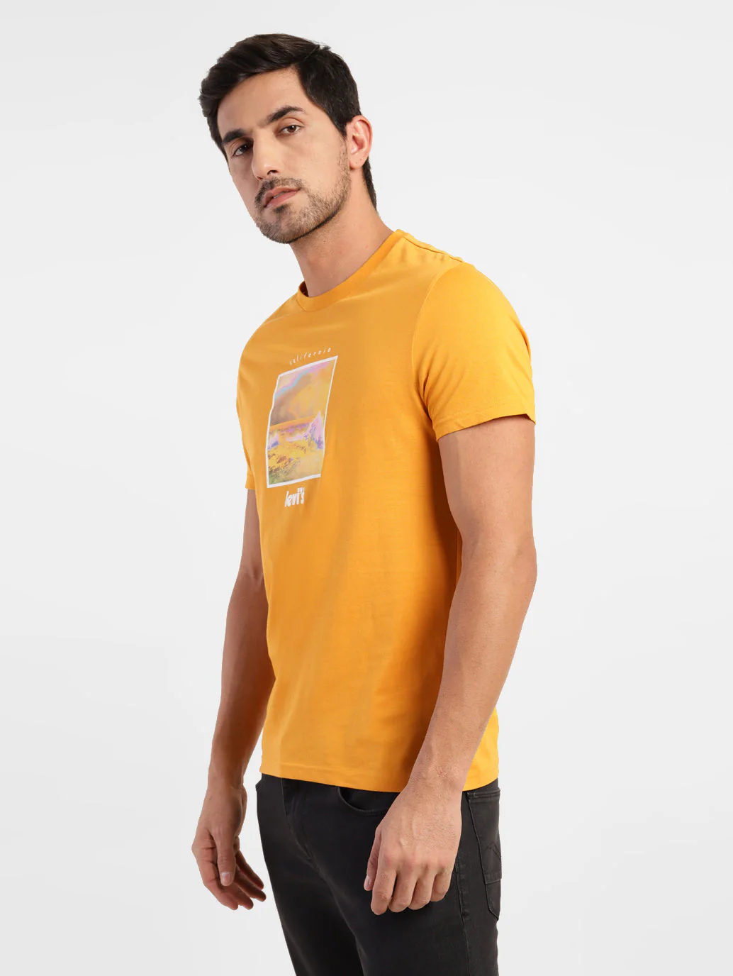 Men's Graphic Print Slim Fit T-shirt - Image 4