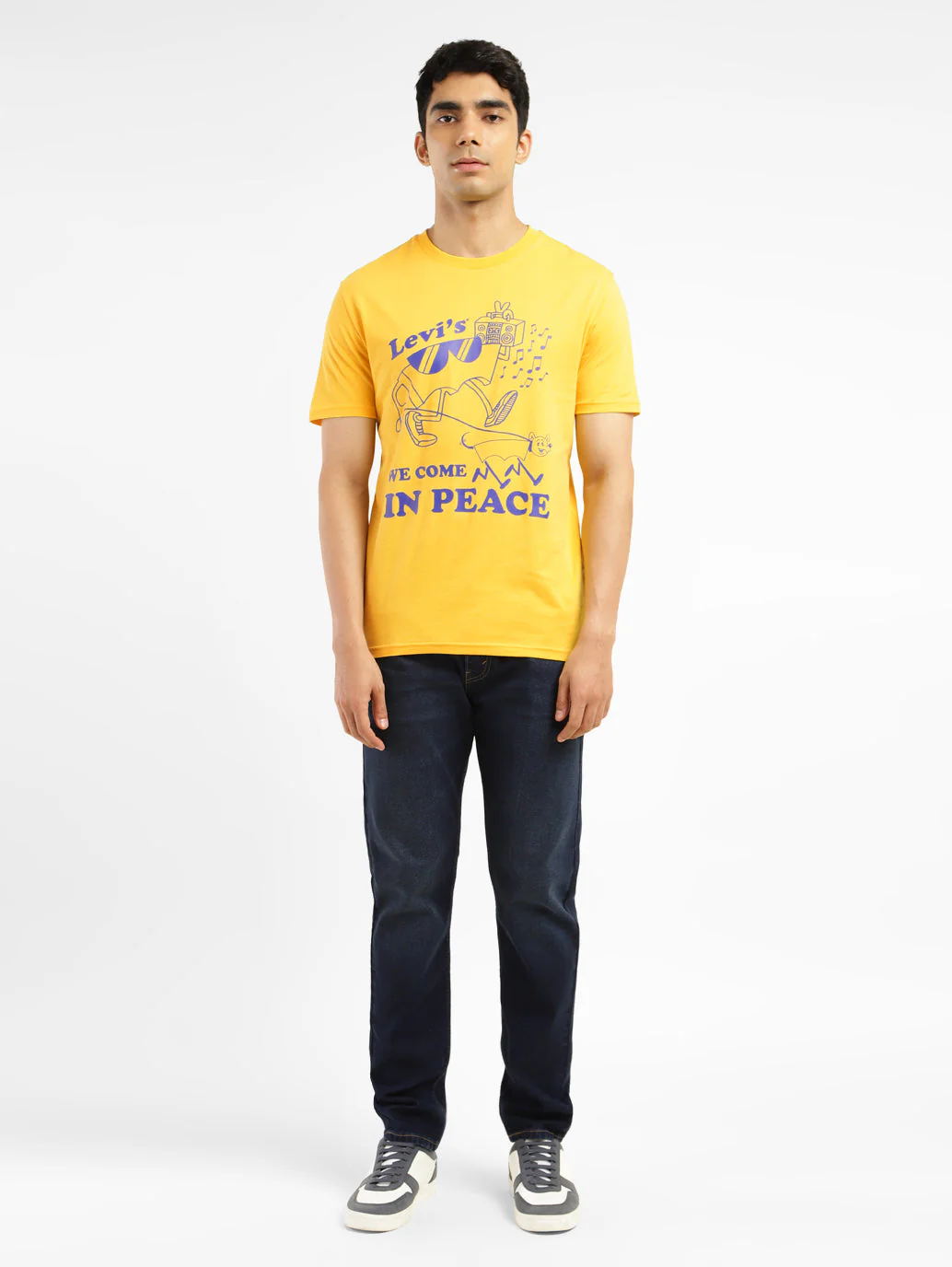 Men's Graphic Print Slim Fit T-shirt - Image 6