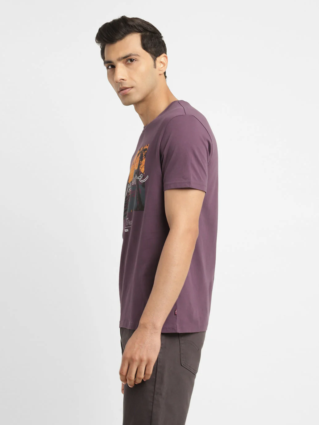 Men's Graphic Crew Neck T-shirt - Image 4