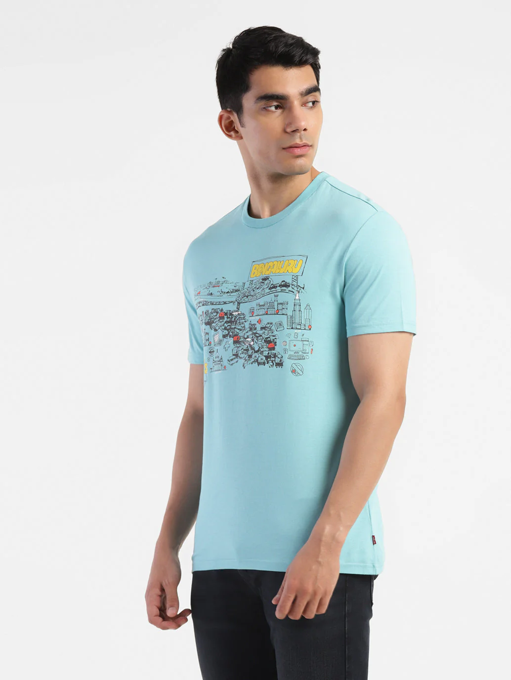 Men's Graphic Print Slim Fit T-shirt - Image 4