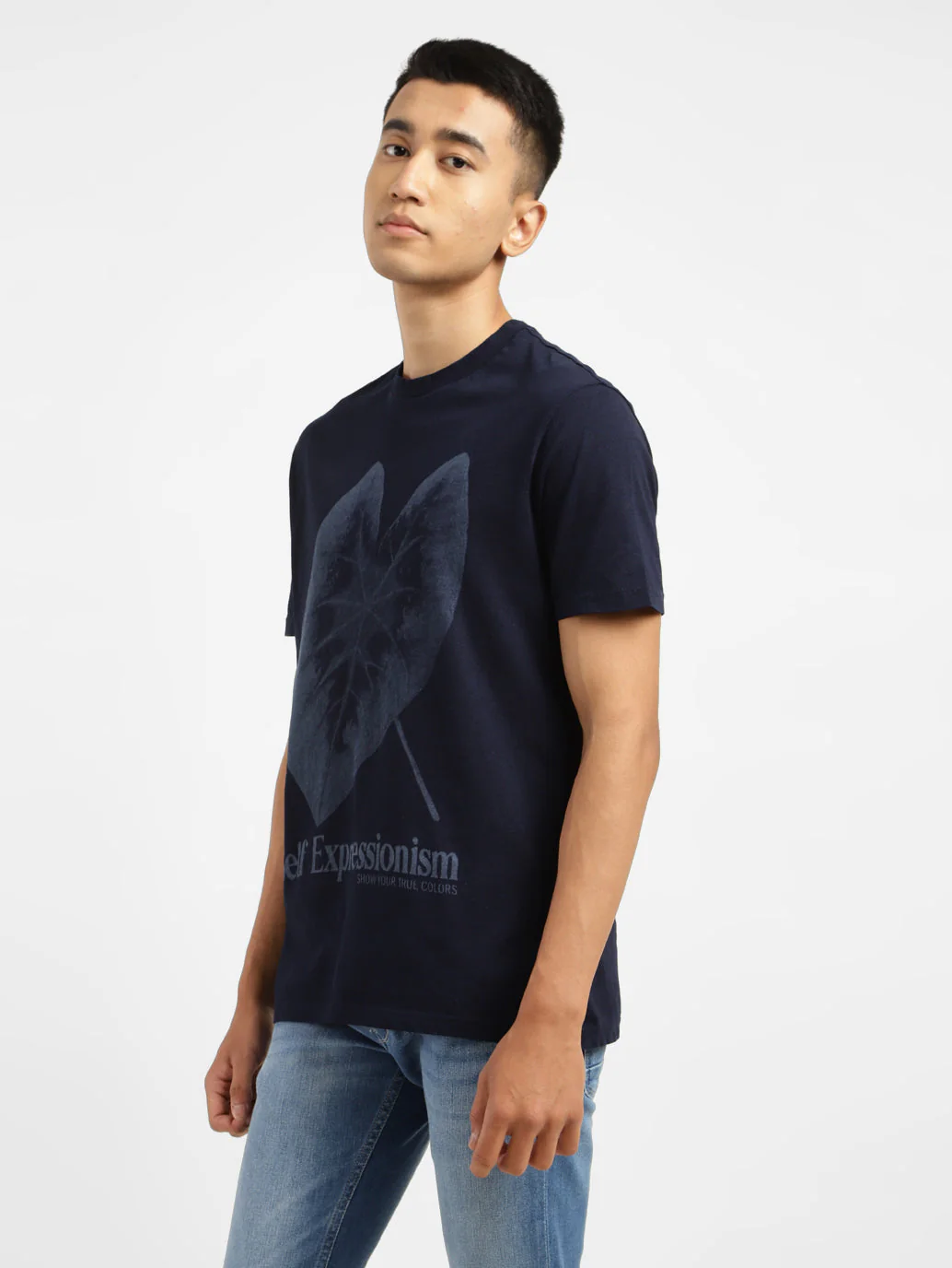 Men's Graphic Print Crew Neck T-shirt - Image 4
