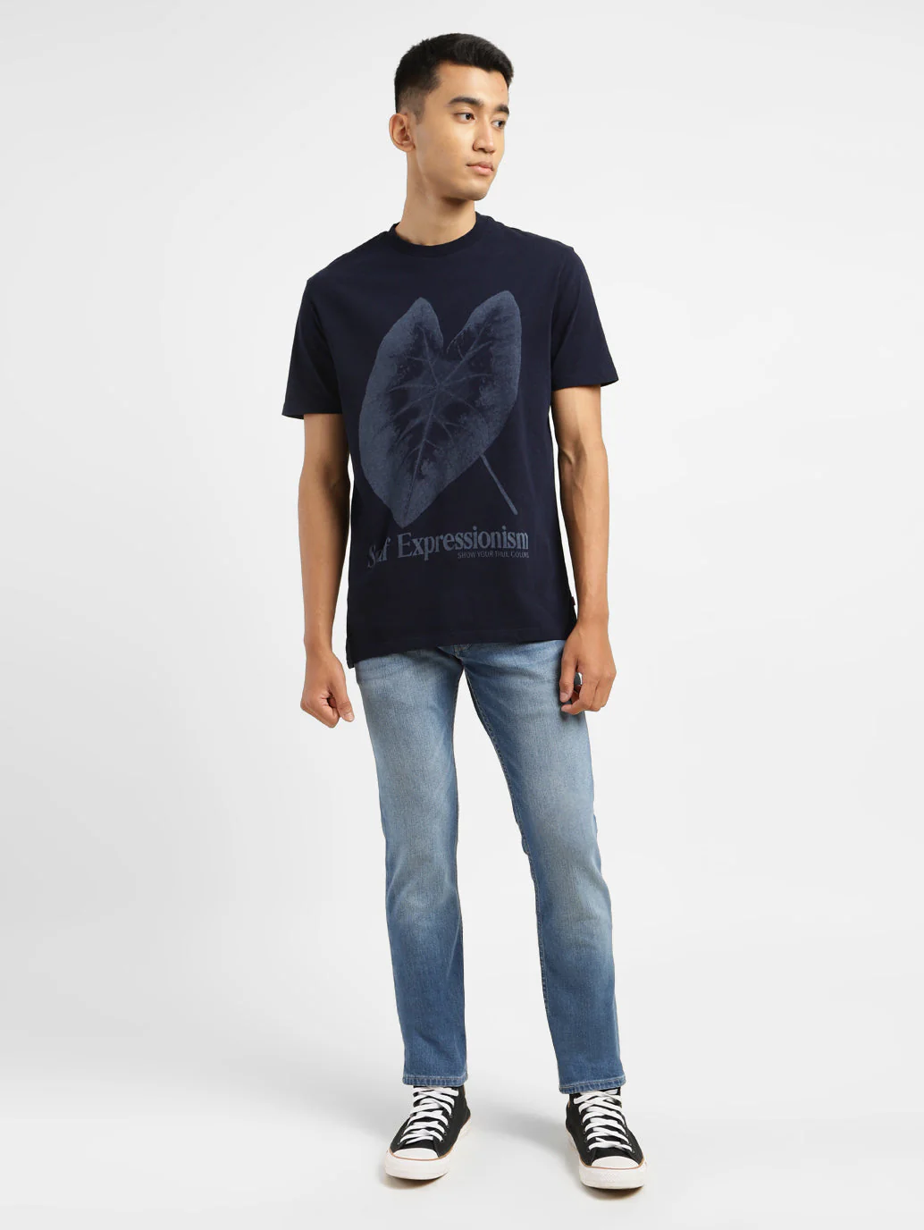 Men's Graphic Print Crew Neck T-shirt - Image 5