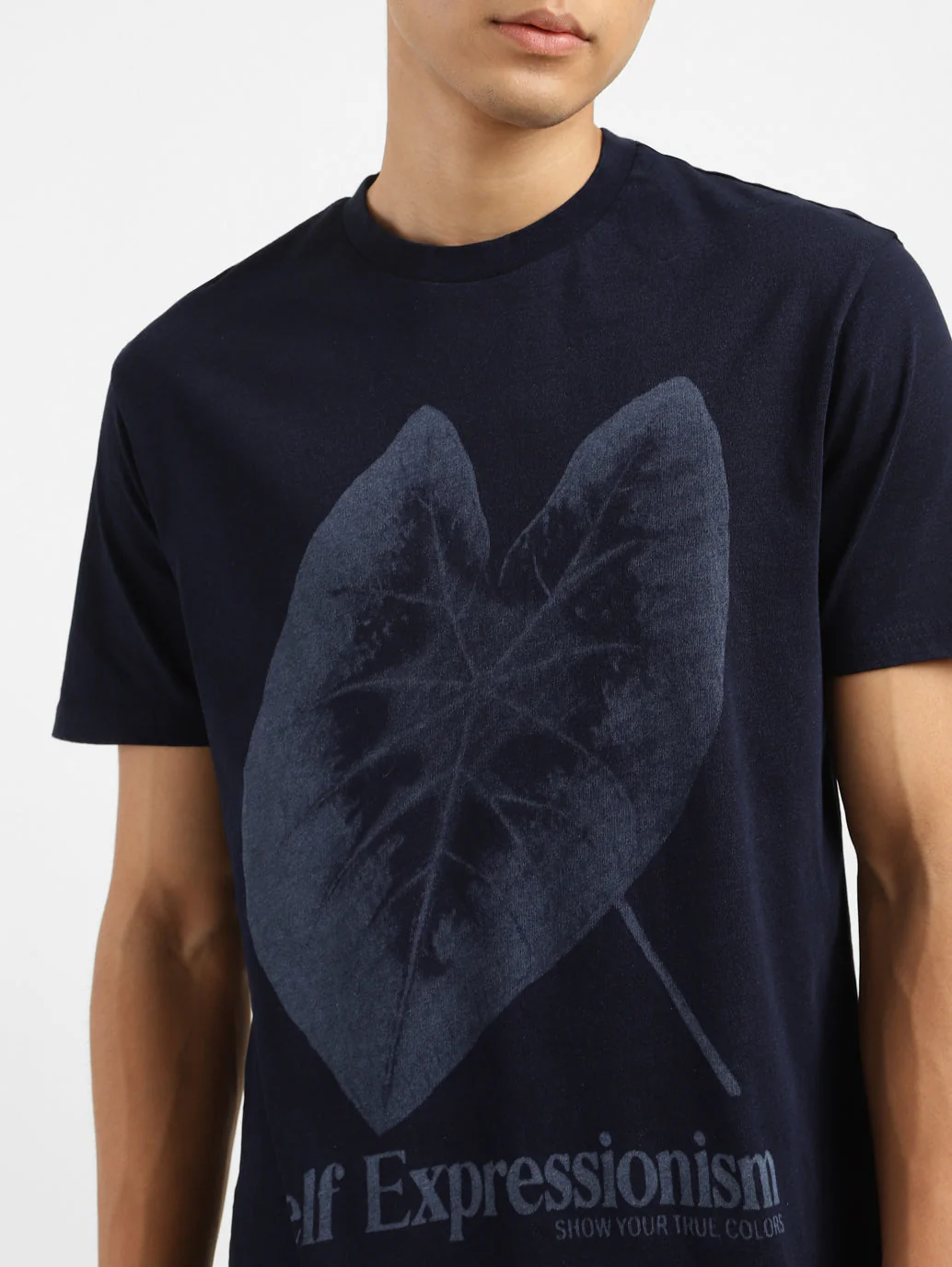 Men's Graphic Print Crew Neck T-shirt - Image 6