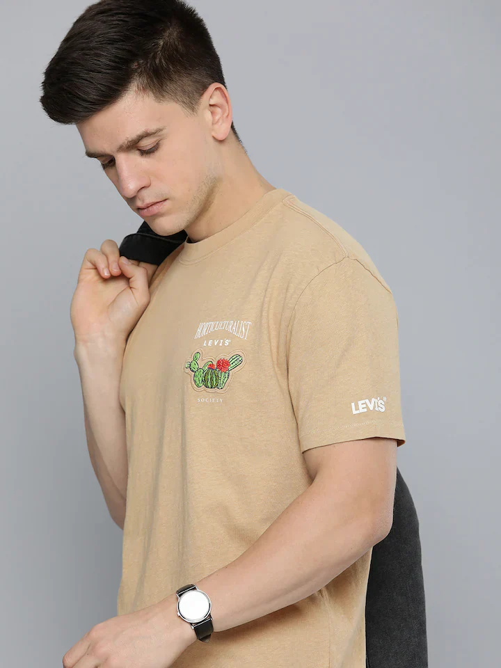 Men's Graphic Slim Fit T-shirt - Image 4