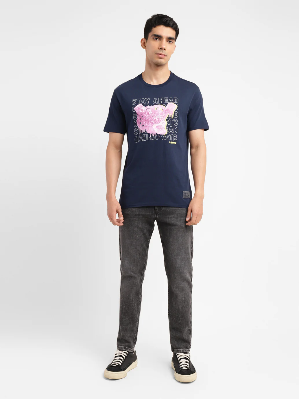 Men's Graphic Slim Fit T-shirt - Image 6