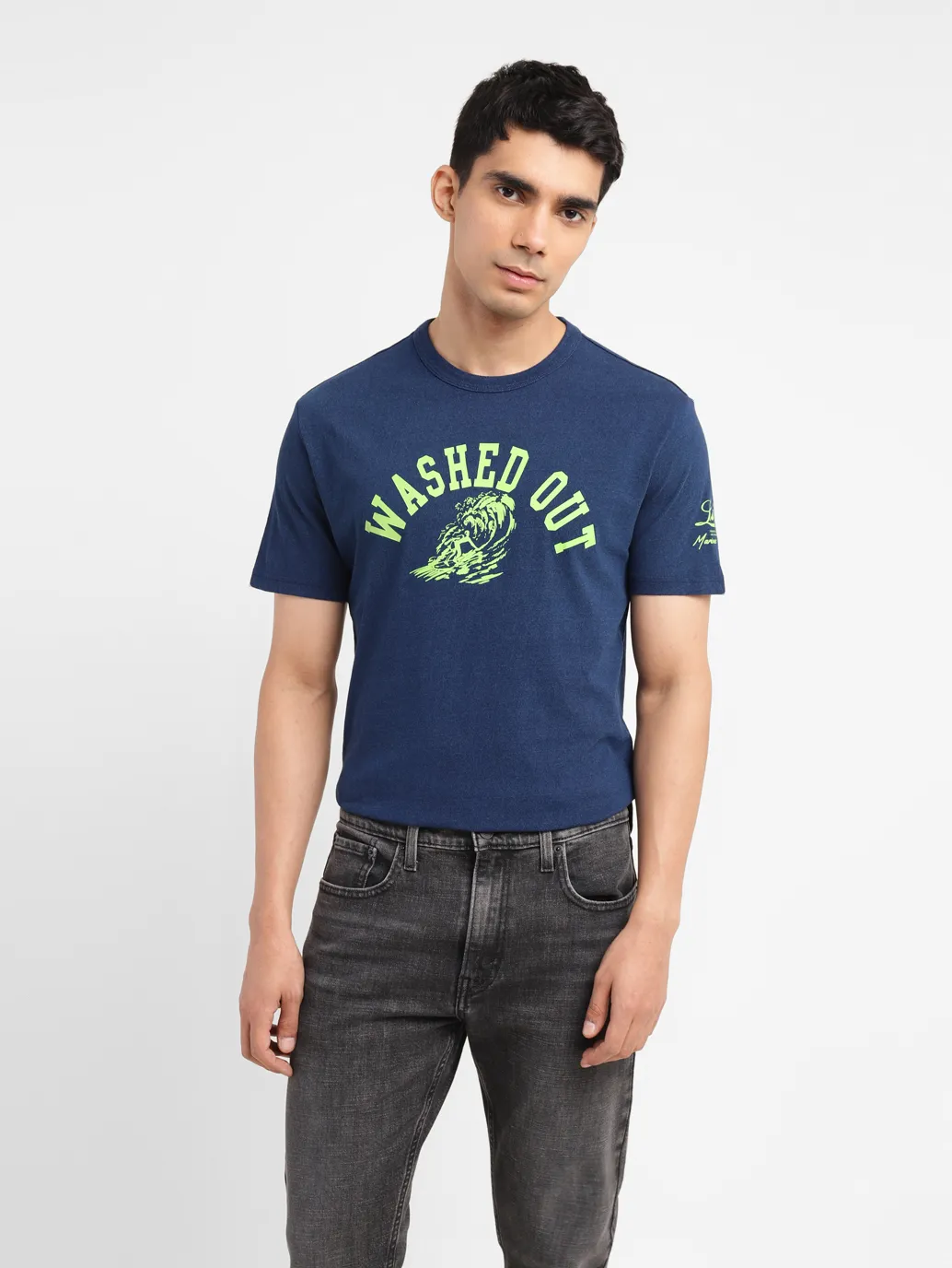 Men's Graphic Slim Fit T-shirt - Image 7