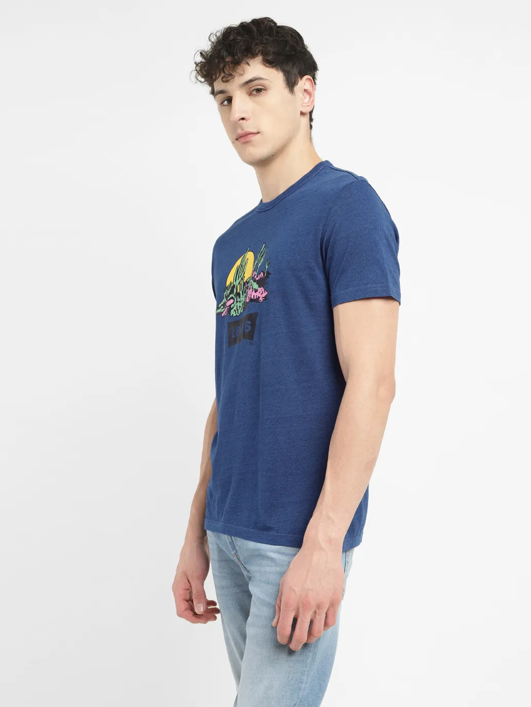 Men's Graphic Slim Fit T-shirt - Image 4