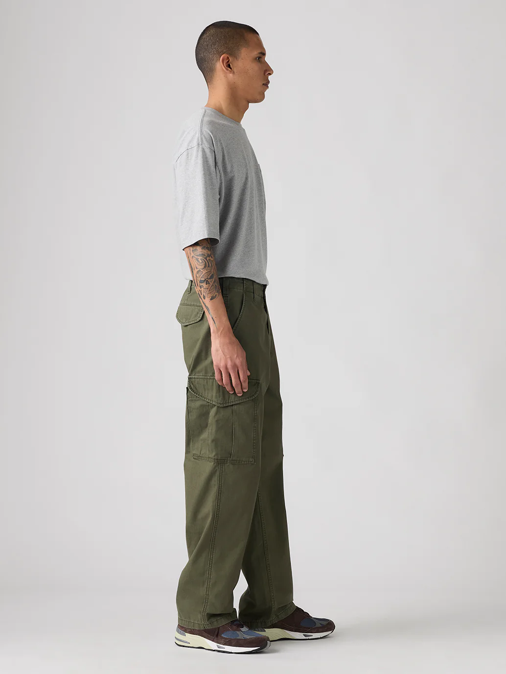 Men's Green Baggy Fit Mid Rise Cargo Trousers - Image 3