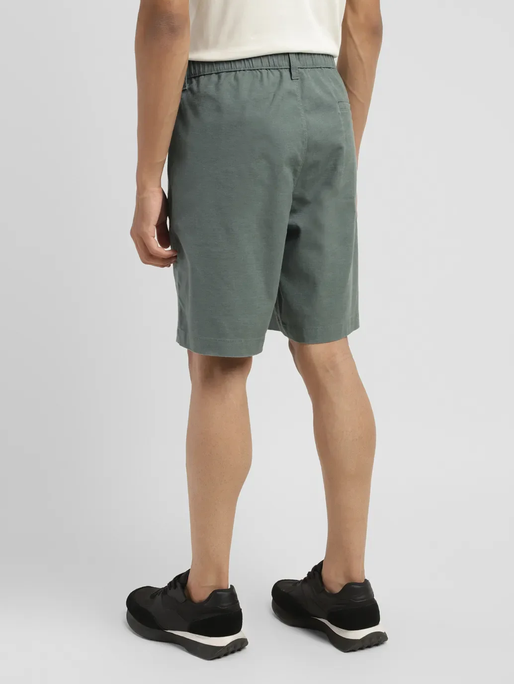 Men's Green Regular Fit Shorts - Image 3