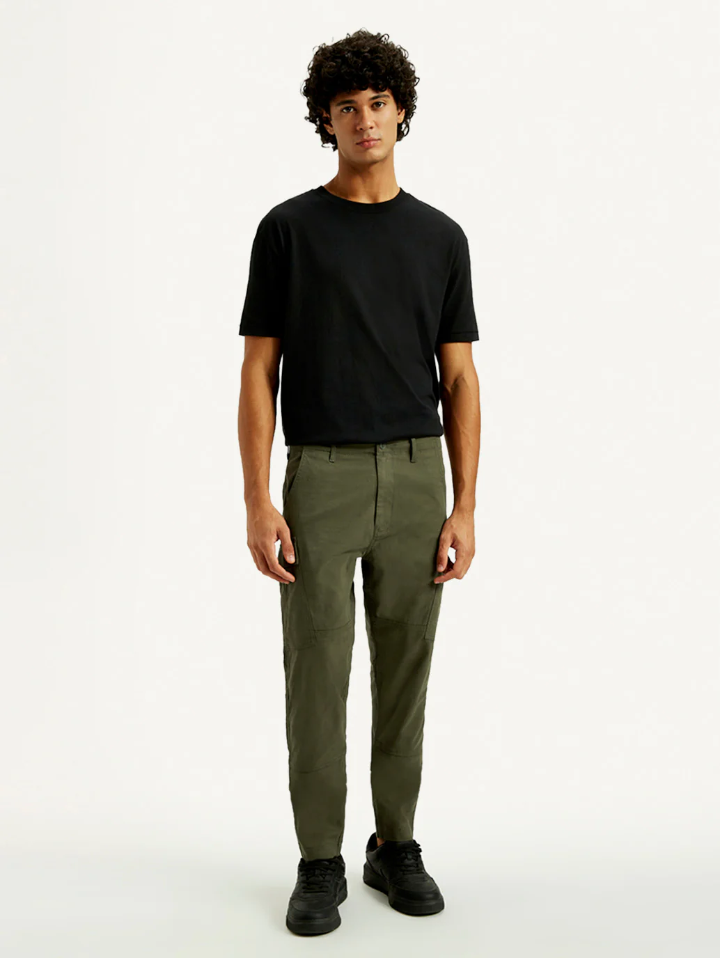 Men's Green Slim Fit Mid Rise Cargo Trousers - Image 2